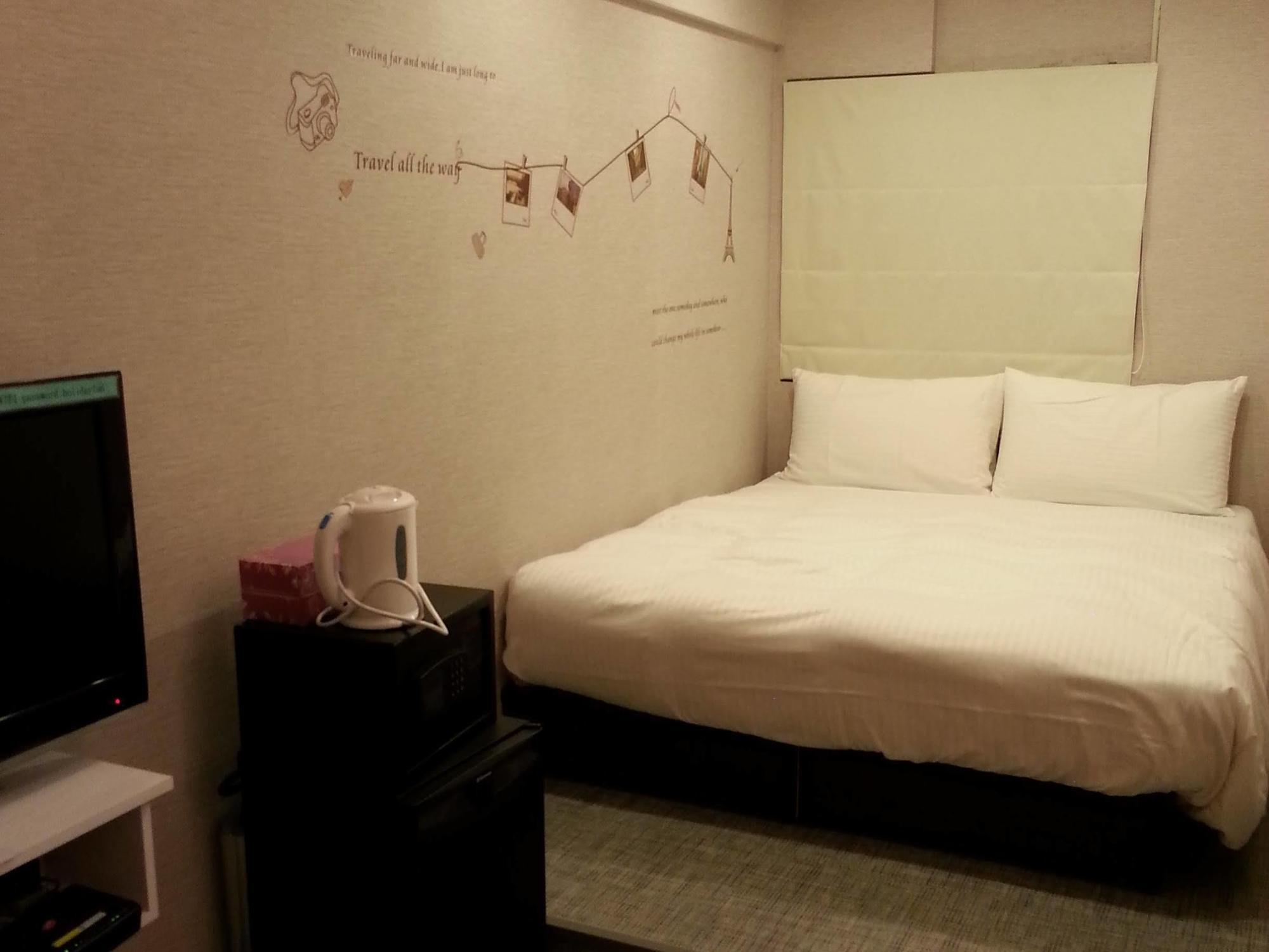 Holiday Fun Hostel Taipei Eksteriør billede